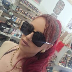 Γυναικεία μοντέρνα γυαλιά