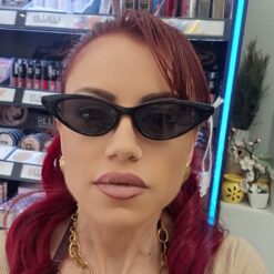 Γυναικεία μοντέρνα γυαλιά