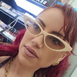 Γυναικεία μοντέρνα γυαλιά