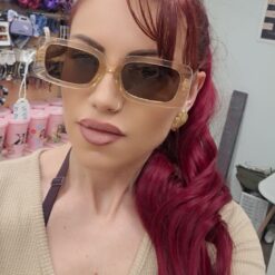 Γυναικεία μοντέρνα γυαλιά