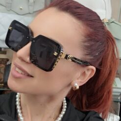 Γυναικεία μοντέρνα γυαλιά